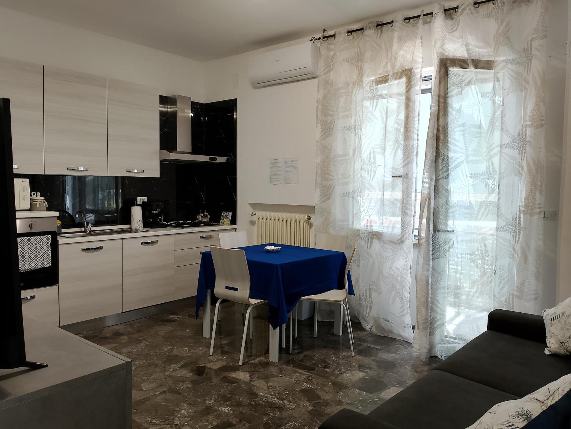 Luna House Монтезільвано Екстер'єр фото